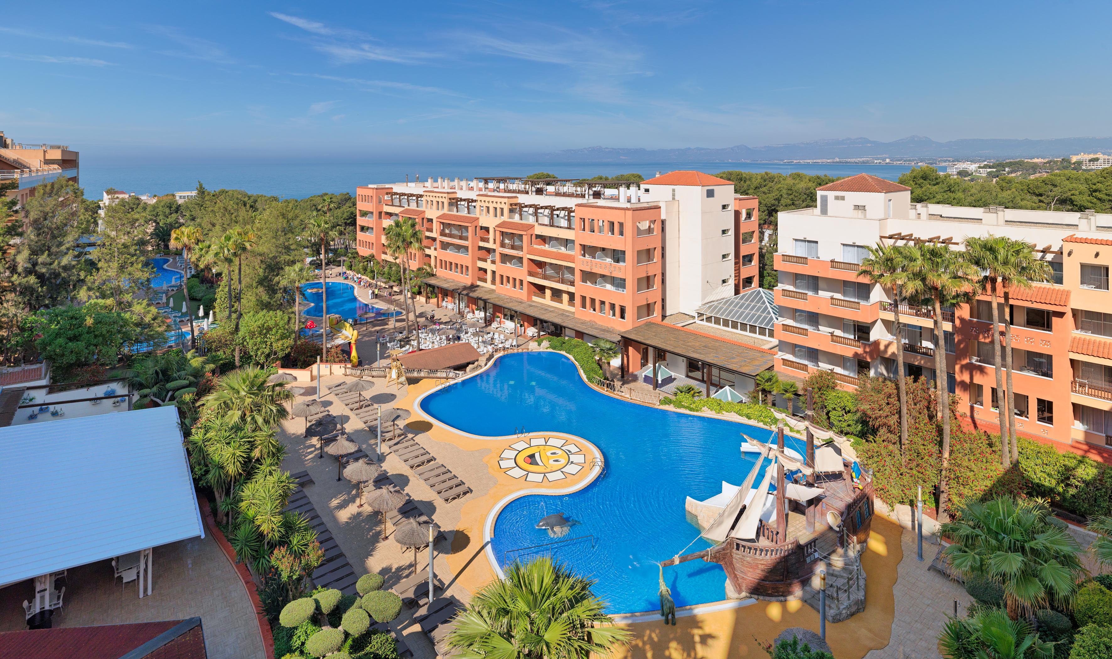 H10 Mediterranean Village Salou Exterior photo